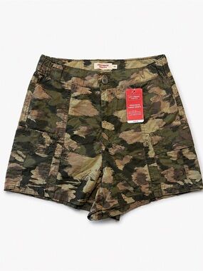 Levi’s Camo Parachute Cargo Shorts XS NWT